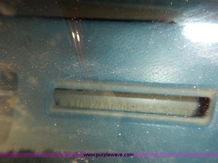 image for item I5412 1993 Chrysler Lebaron LE