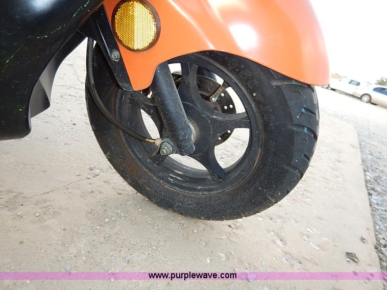 image for item I5413 2013 Basham moped