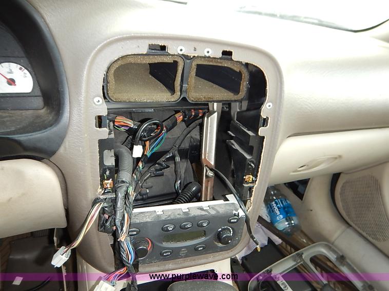 image for item I5414 2003 Saturn L300