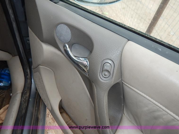 image for item I5414 2003 Saturn L300