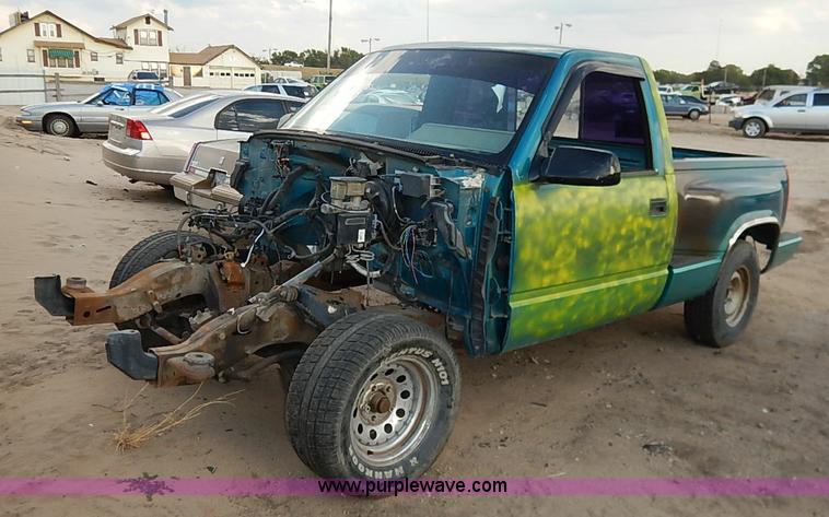 image for item I5415 1992 Chevrolet 1500 pickup truck