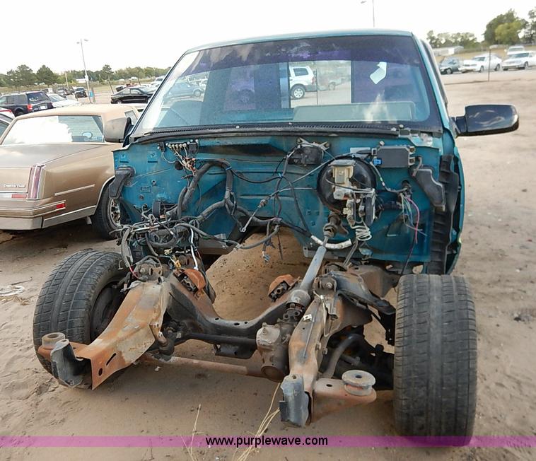 image for item I5415 1992 Chevrolet 1500 pickup truck