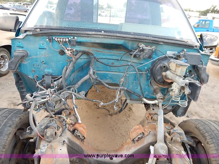 image for item I5415 1992 Chevrolet 1500 pickup truck