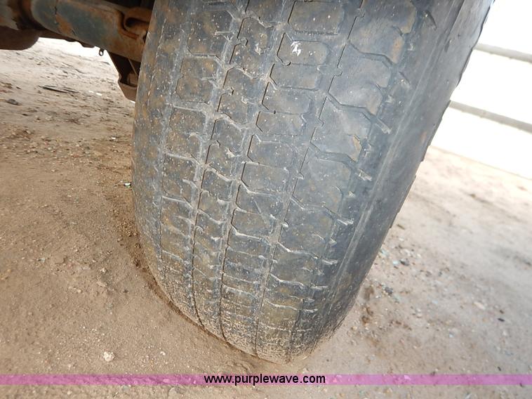 image for item I5415 1992 Chevrolet 1500 pickup truck