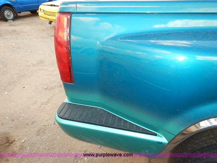 image for item I5415 1992 Chevrolet 1500 pickup truck