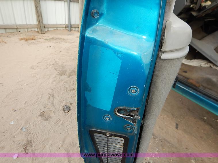 image for item I5415 1992 Chevrolet 1500 pickup truck