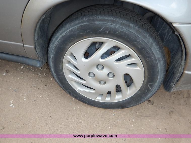 image for item I5416 1999 Saturn SL SL2