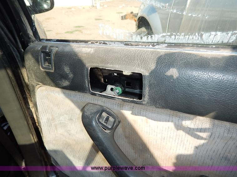 image for item I5418 1993 Honda Accord LX