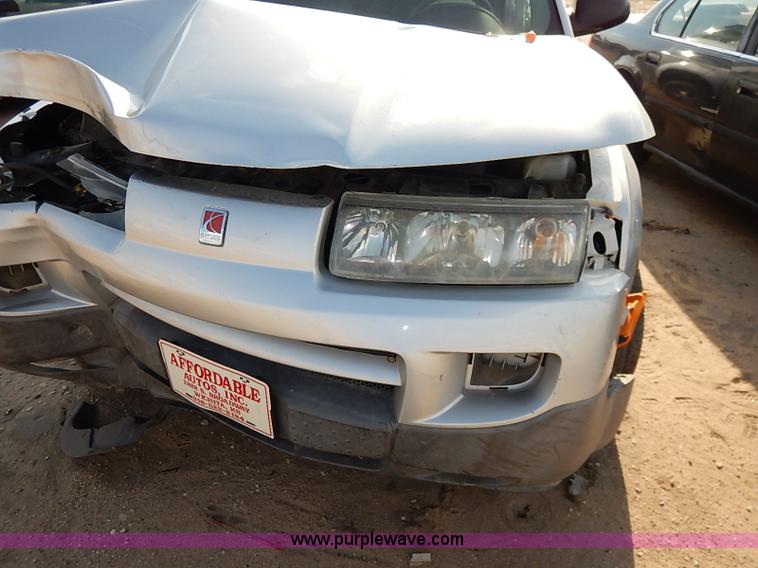 image for item I5419 2004 Saturn Vue SUV