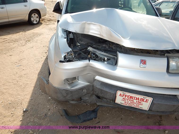 image for item I5419 2004 Saturn Vue SUV