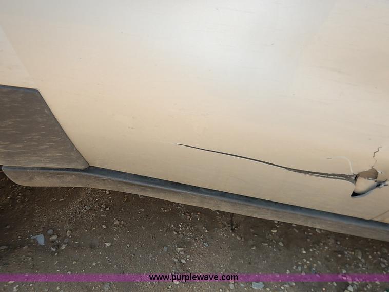 image for item I5419 2004 Saturn Vue SUV