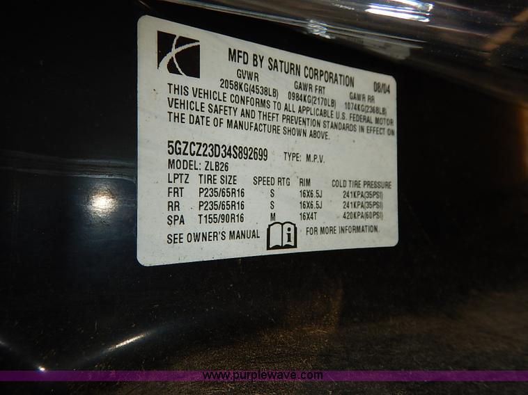 image for item I5419 2004 Saturn Vue SUV