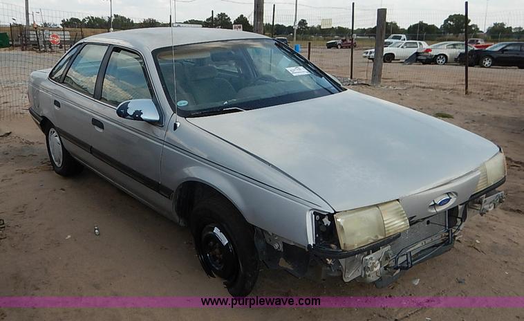 image for item I5420 1991 Ford Taurus L