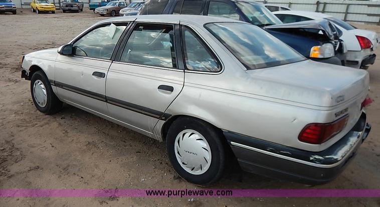 image for item I5420 1991 Ford Taurus L