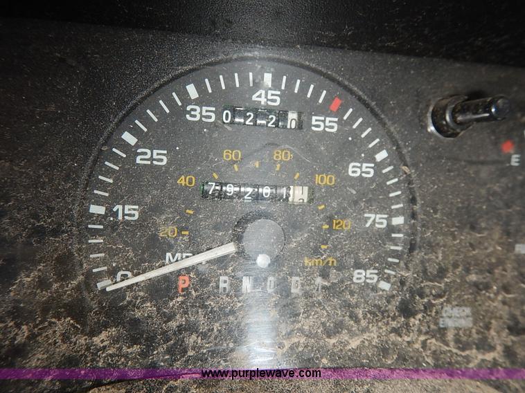 image for item I5420 1991 Ford Taurus L