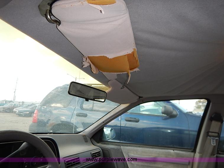 image for item I5420 1991 Ford Taurus L