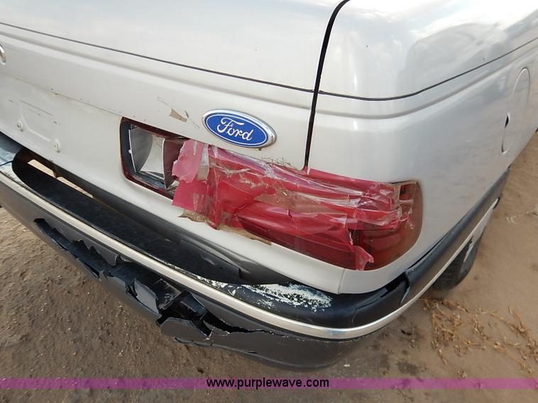 image for item I5420 1991 Ford Taurus L