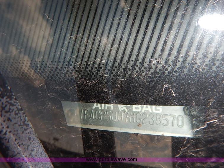 image for item I5420 1991 Ford Taurus L