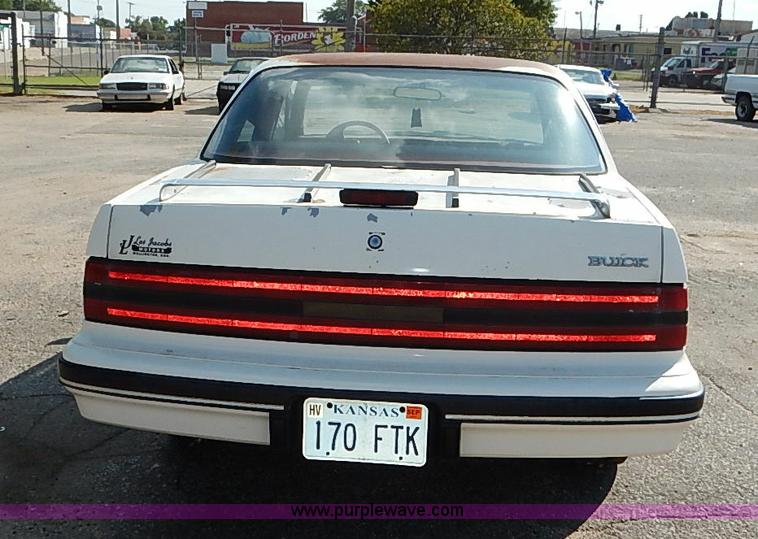 image for item I5422 1990 Buick Century Limited