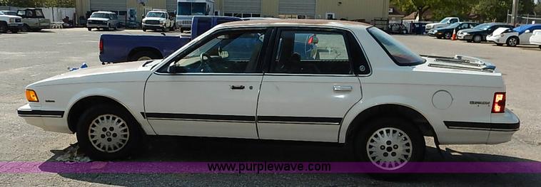 image for item I5422 1990 Buick Century Limited