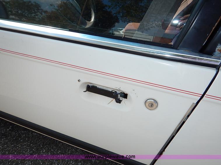 image for item I5422 1990 Buick Century Limited