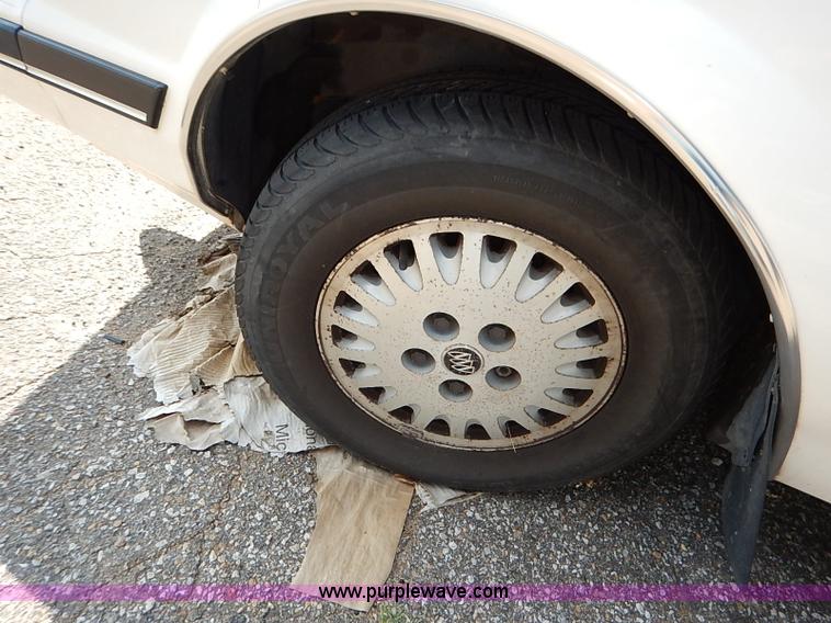 image for item I5422 1990 Buick Century Limited