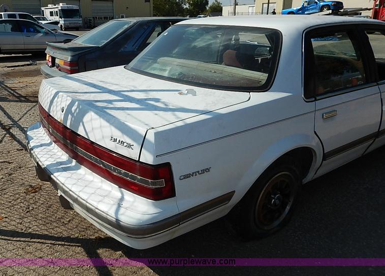 image for item I5423 1996 Buick Century