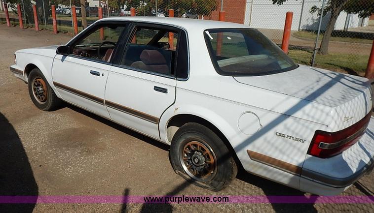 image for item I5423 1996 Buick Century