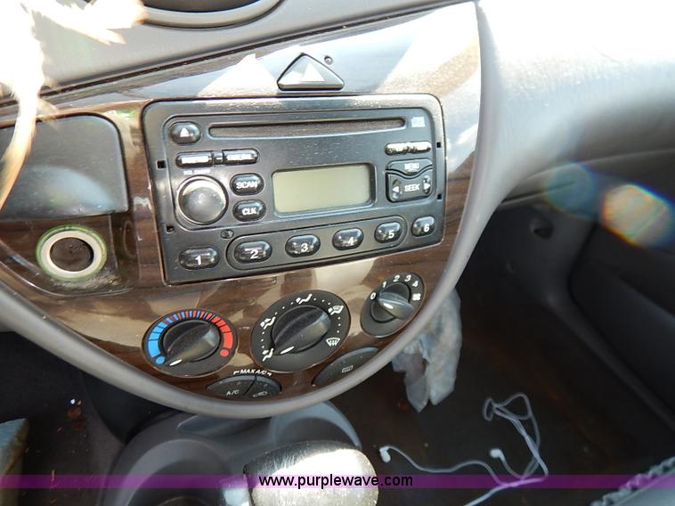 image for item I5424 2001 Ford Focus ZTS