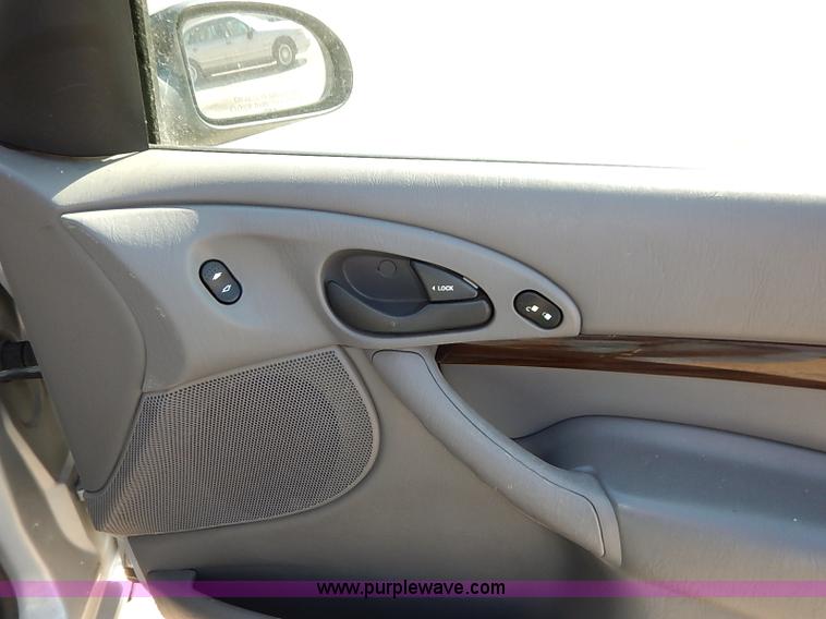 image for item I5424 2001 Ford Focus ZTS