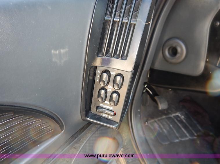 image for item I5425 1995 Buick Skylark GS