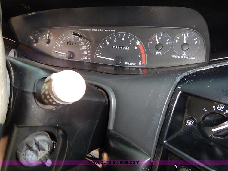 image for item I5425 1995 Buick Skylark GS