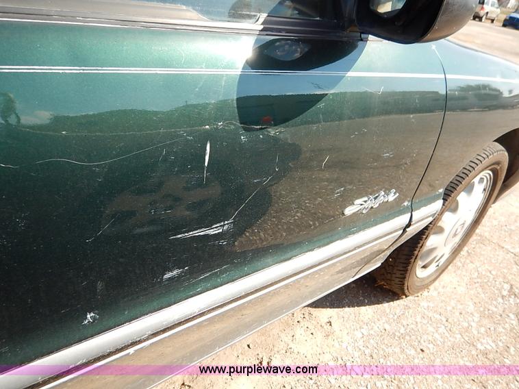 image for item I5425 1995 Buick Skylark GS