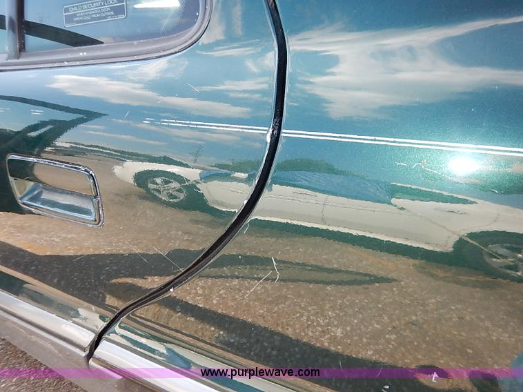 image for item I5425 1995 Buick Skylark GS