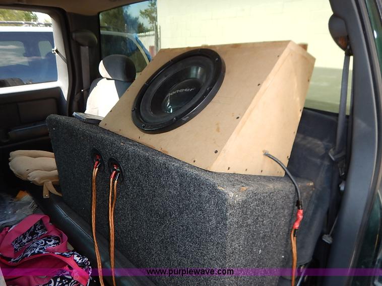 image for item I5426 2001 Chevrolet Silverado 1500 Ext. Cab pickup truck