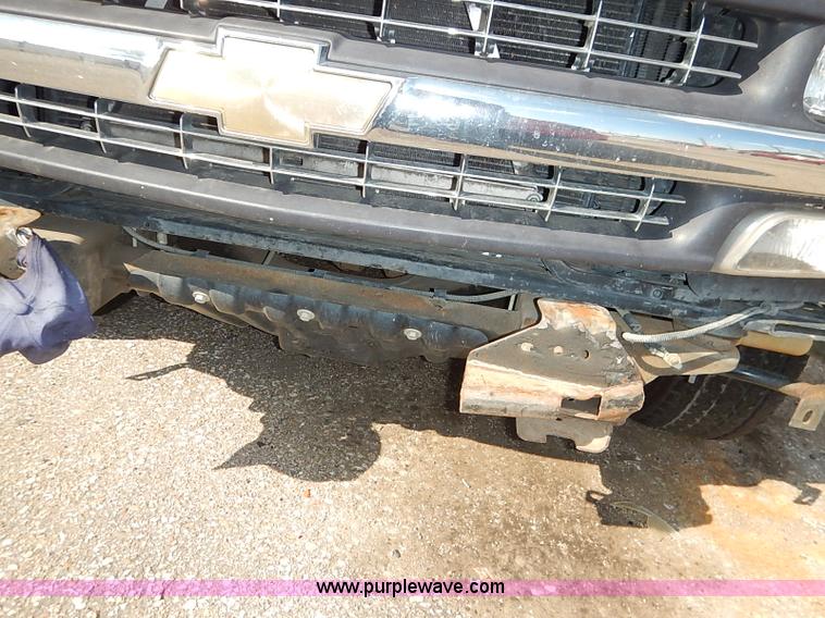 image for item I5426 2001 Chevrolet Silverado 1500 Ext. Cab pickup truck