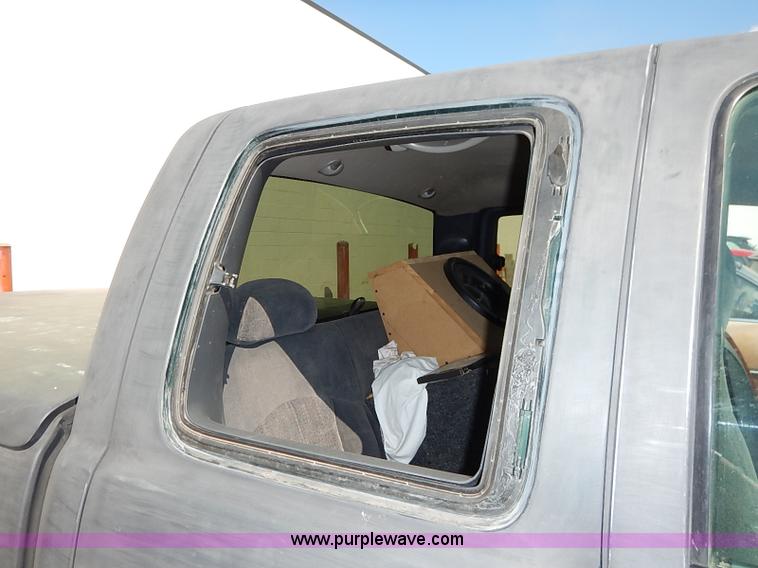 image for item I5426 2001 Chevrolet Silverado 1500 Ext. Cab pickup truck