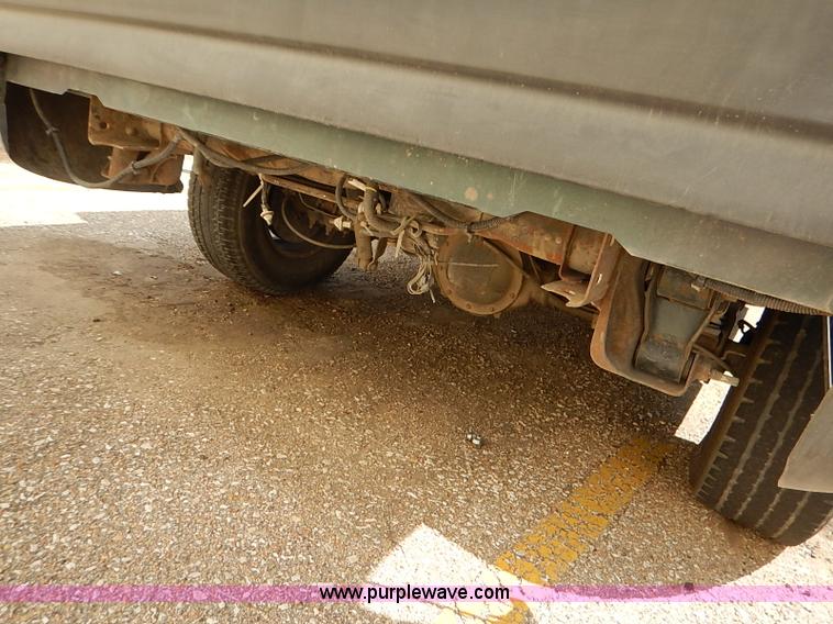 image for item I5426 2001 Chevrolet Silverado 1500 Ext. Cab pickup truck