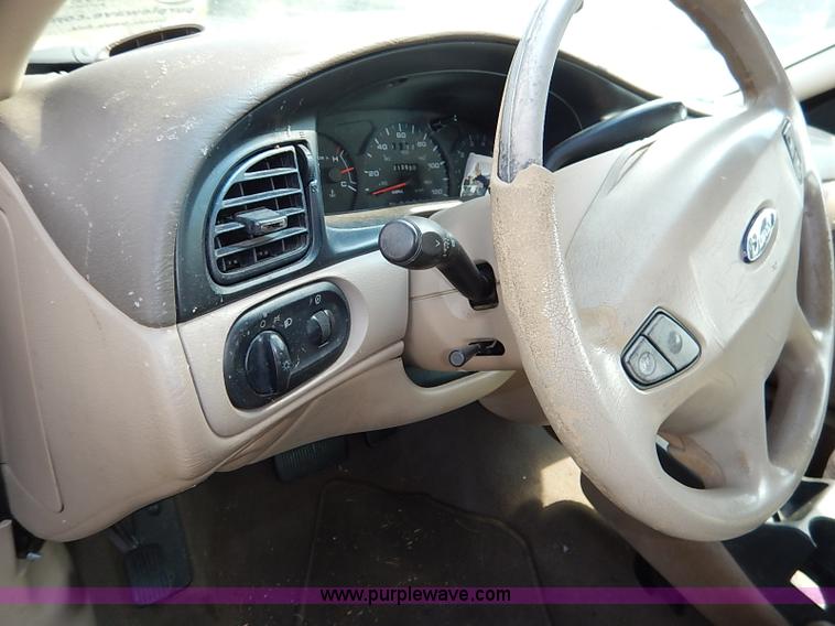 image for item I5428 2000 Ford Taurus SE SVG