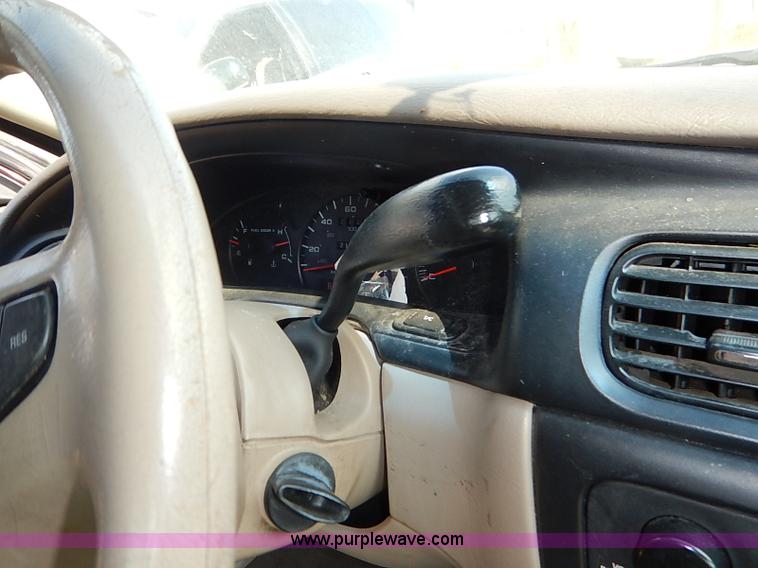 image for item I5428 2000 Ford Taurus SE SVG