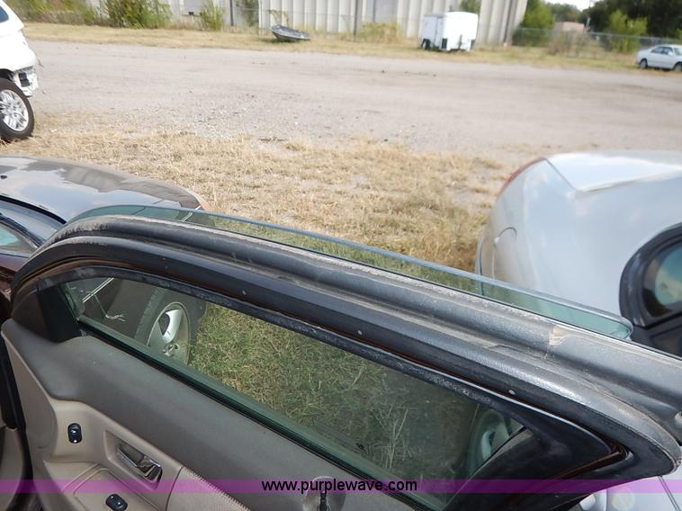 image for item I5428 2000 Ford Taurus SE SVG