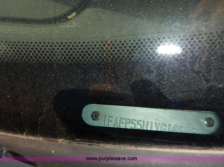 image for item I5428 2000 Ford Taurus SE SVG