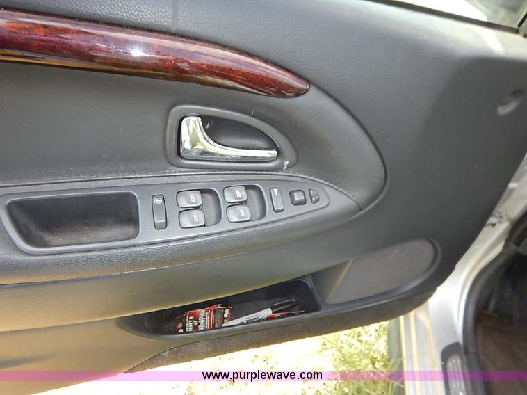 image for item I5429 2001 Volvo S40