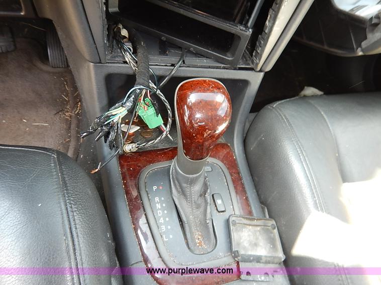 image for item I5429 2001 Volvo S40