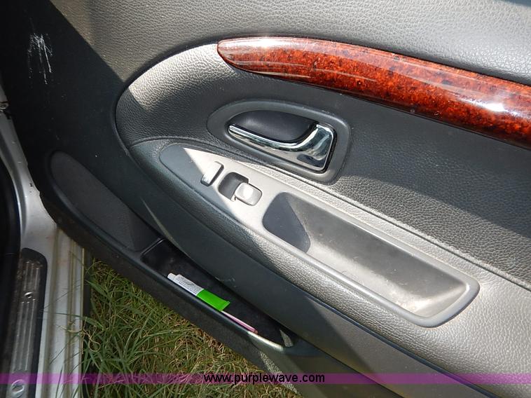 image for item I5429 2001 Volvo S40