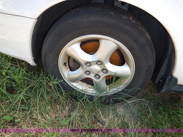 image for item I5430 2001 Ford Taurus SE