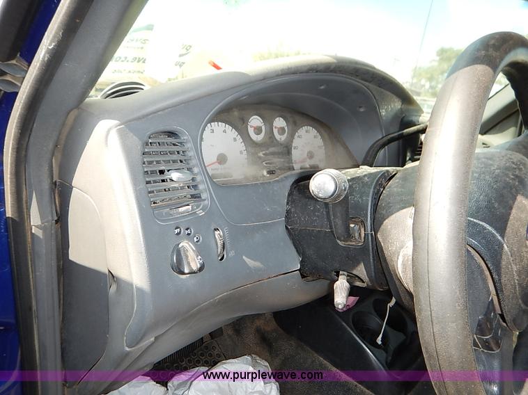 image for item I5431 2005 Ford Ranger SuperCab pickup truck