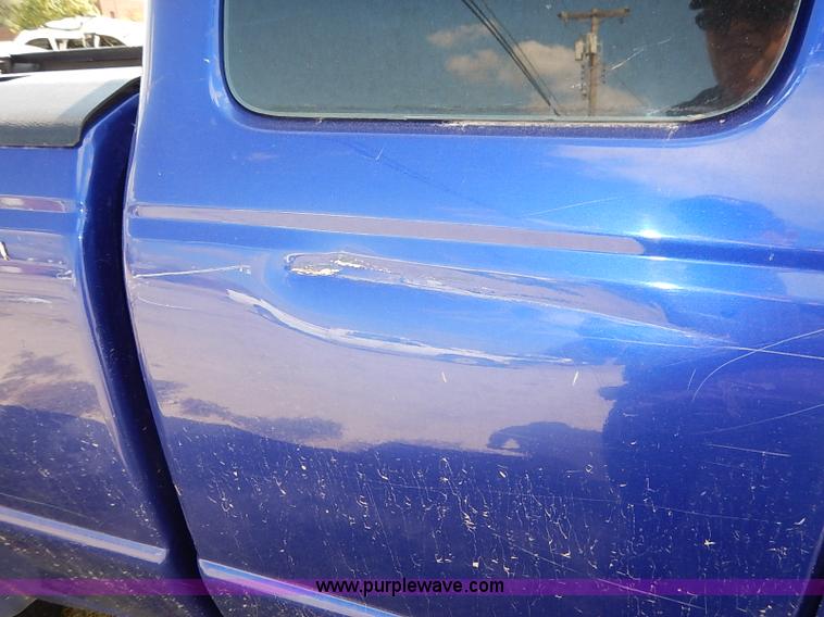 image for item I5431 2005 Ford Ranger SuperCab pickup truck