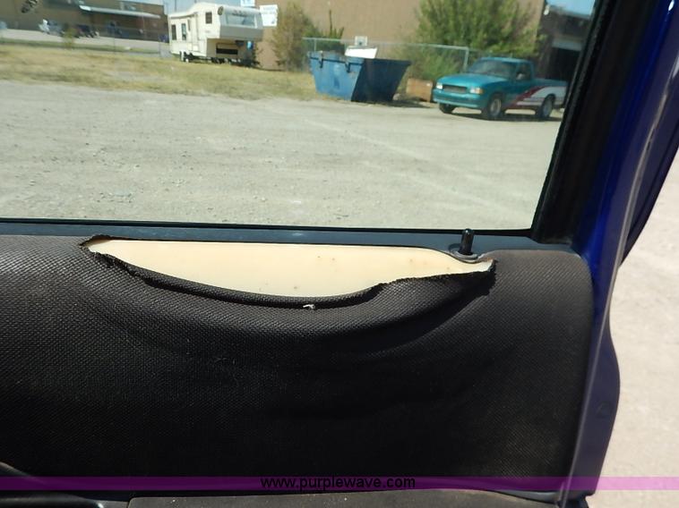 image for item I5431 2005 Ford Ranger SuperCab pickup truck