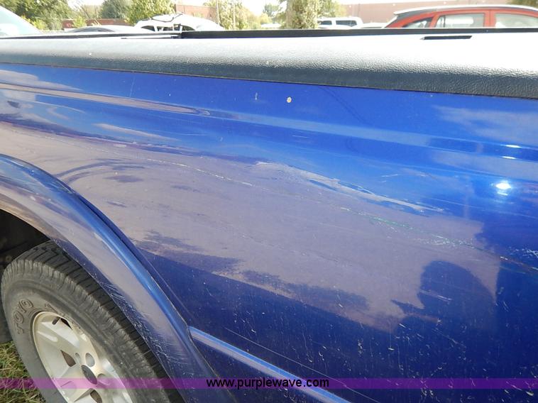 image for item I5431 2005 Ford Ranger SuperCab pickup truck